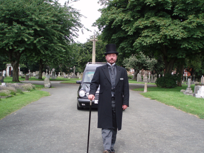 What Is Included In A Horse Hearse Funeral? horse drawn funerals for Hockley, Essex and London.